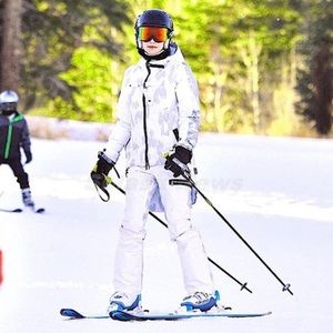 BURTON L.A.M.B. THE OC INSULATOR SNOWBOARD JACKET SMALL